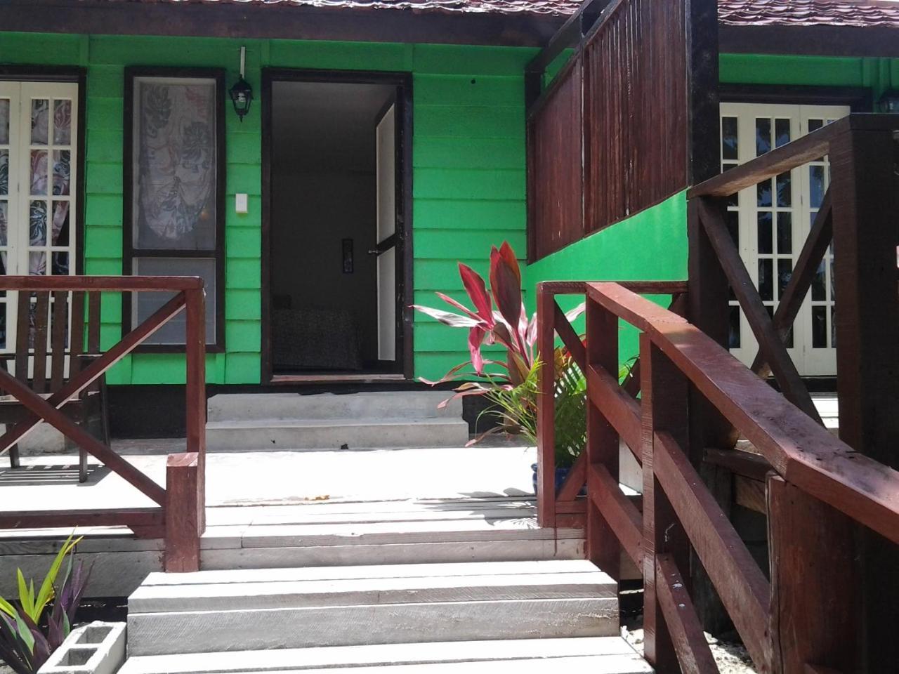 Vaimoana Seaside Lodge Savai'i Island Pokój zdjęcie